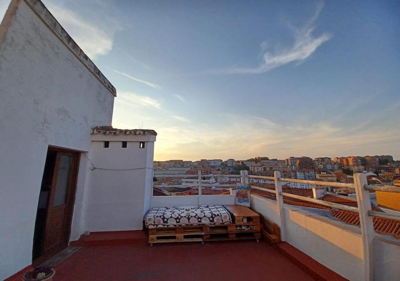 Habitaciones En El Atico De Tona Mirando A La Bahia De Santander Exterior foto